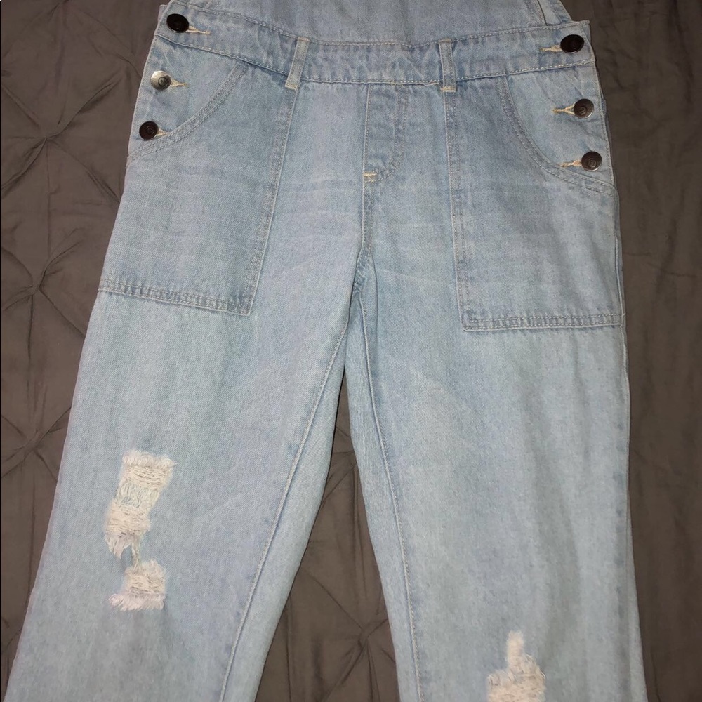 Overall - Picture 2 of 4